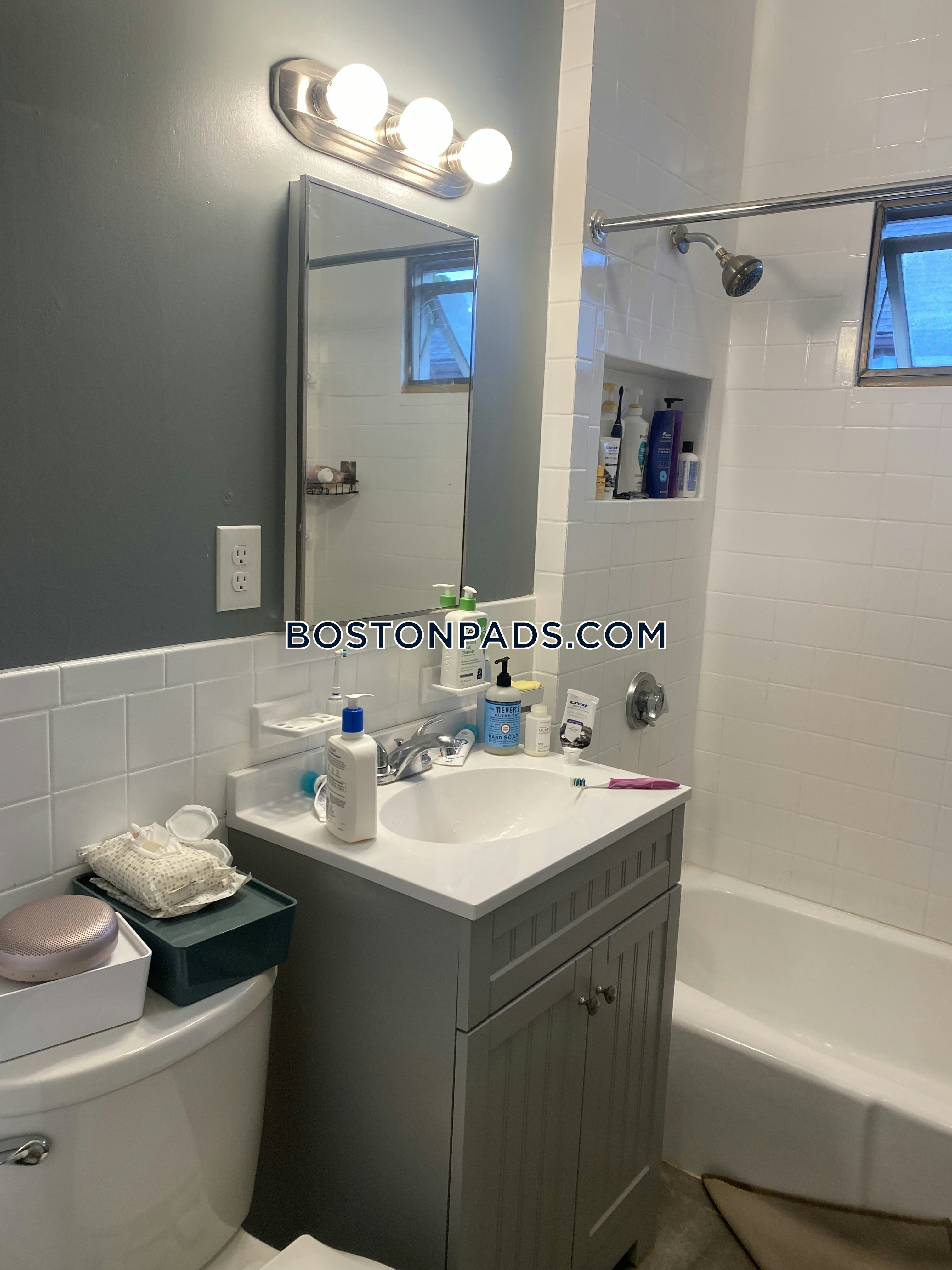 Frederick Ave. Medford