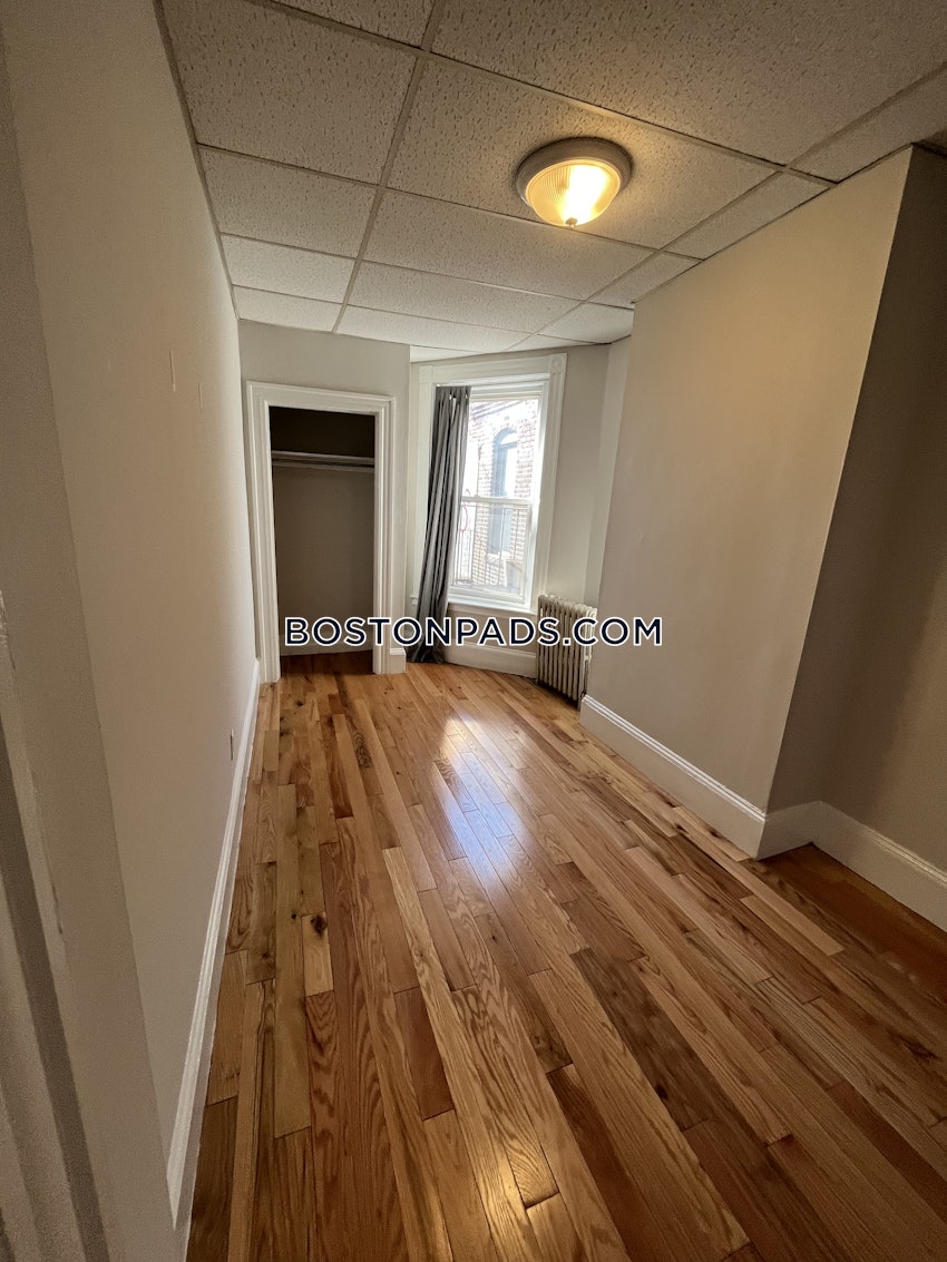 BOSTON - ALLSTON - 1 Bed, 1 Bath - Image 6