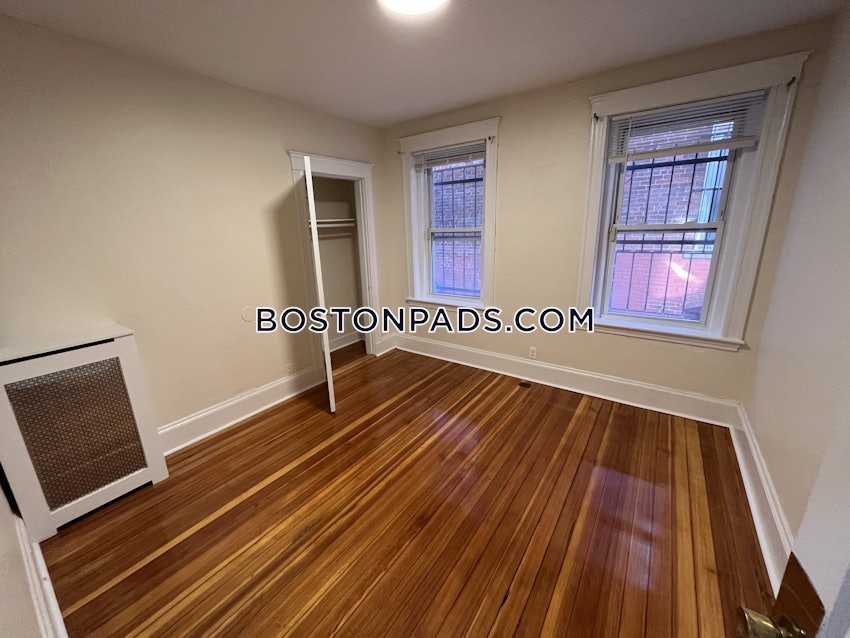 BOSTON - ALLSTON - 3 Beds, 1 Bath - Image 9