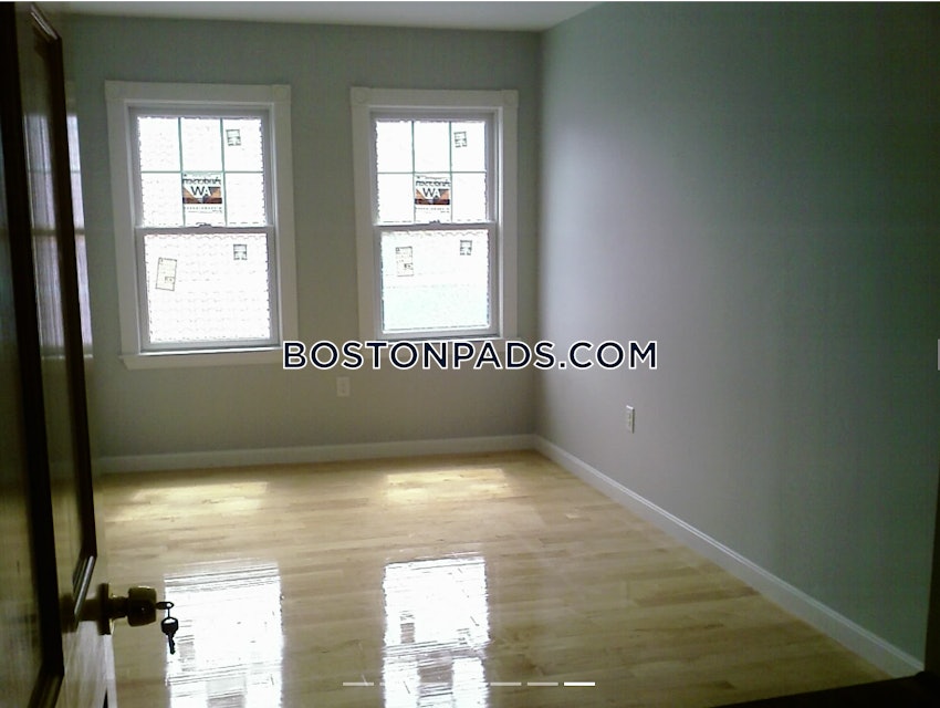 BOSTON - BRIGHTON - CLEVELAND CIRCLE - 4 Beds, 2 Baths - Image 12