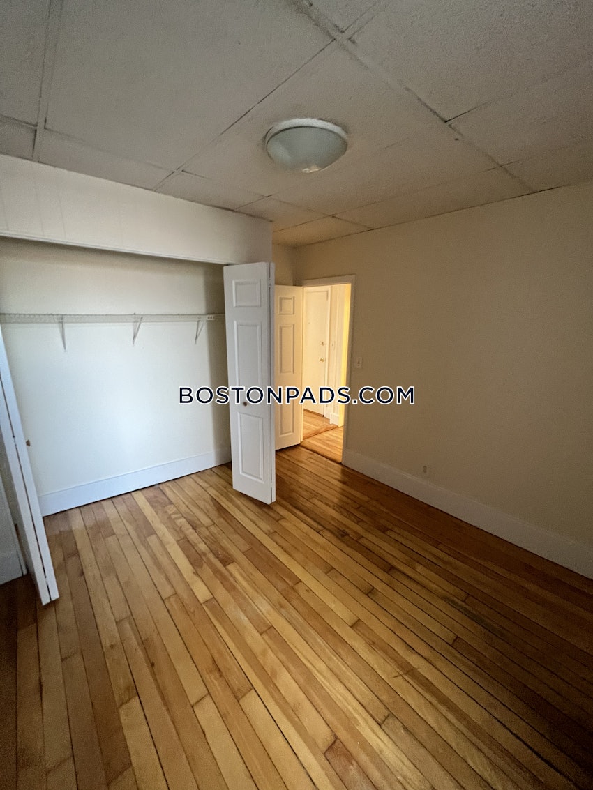 BOSTON - ALLSTON - 2 Beds, 1 Bath - Image 3