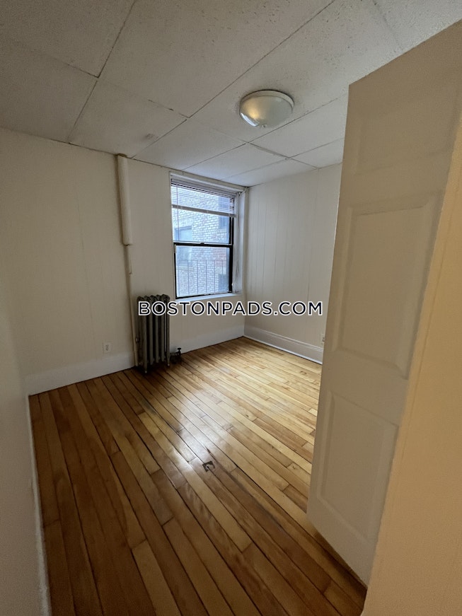 Boston - $2,300+ /mo