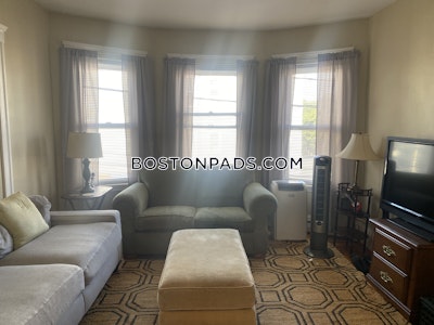 Somerville 3 Bed 1 Bath SOMERVILLE  Tufts - $3,700 No Fee