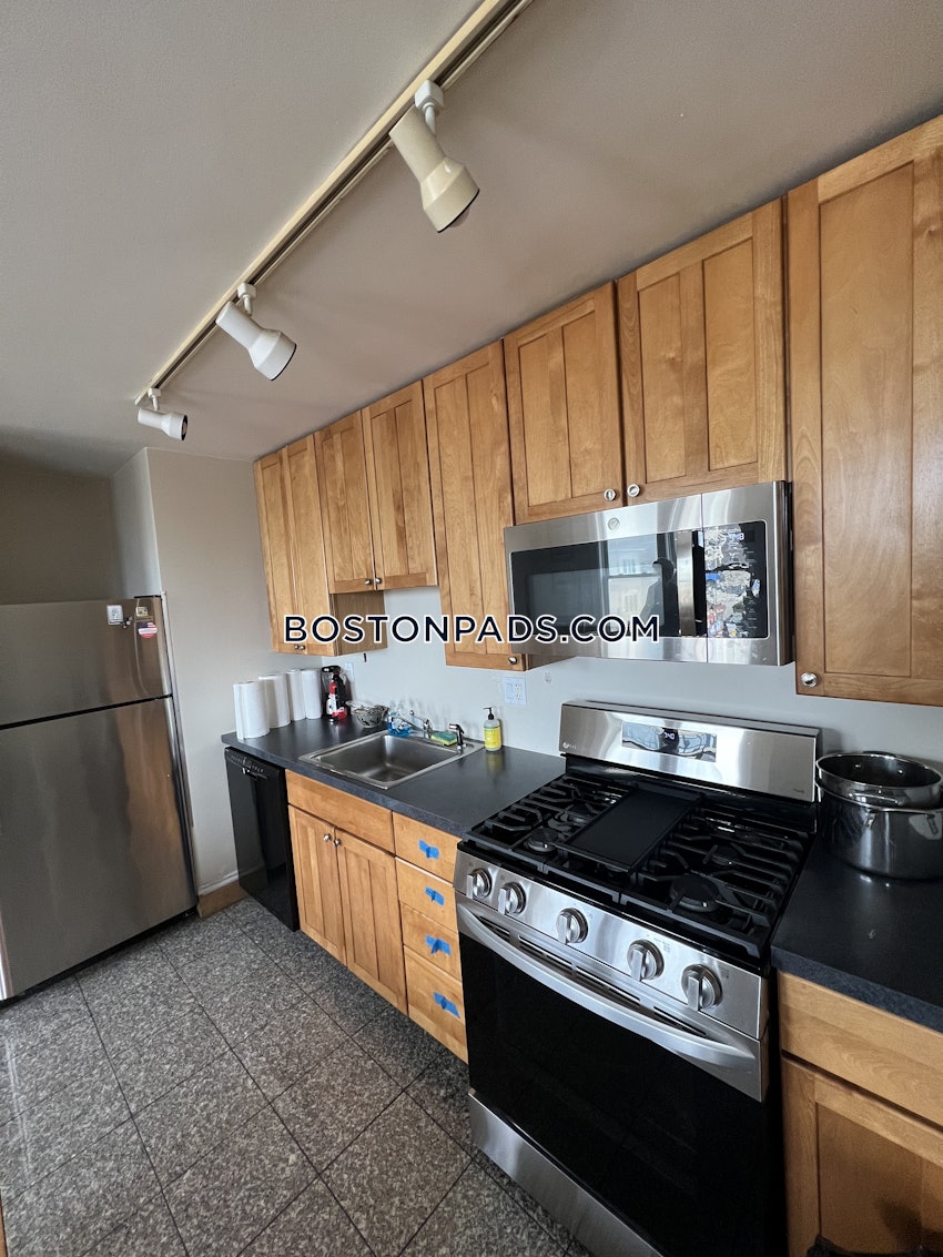 BOSTON - SOUTH BOSTON - ANDREW SQUARE - 3 Beds, 2 Baths - Image 11