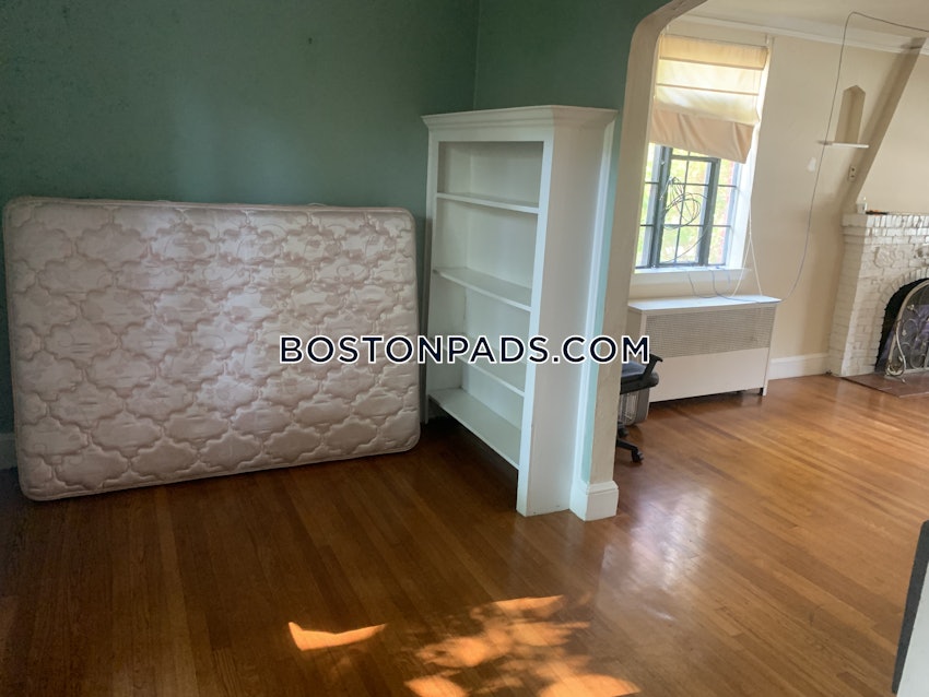 BOSTON - BRIGHTON - BOSTON COLLEGE - 4 Beds, 2.5 Baths - Image 46