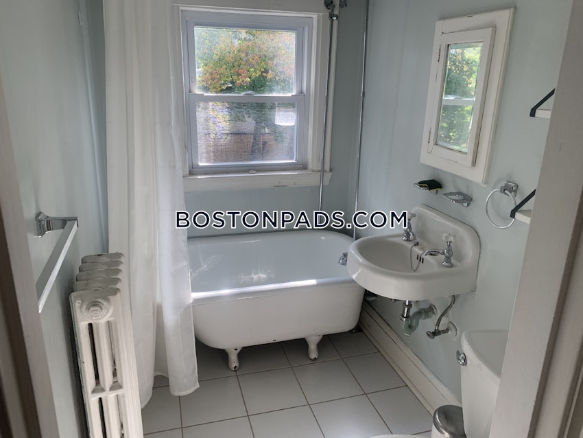 BOSTON - BRIGHTON - BOSTON COLLEGE - 4 Beds, 2.5 Baths - Image 24