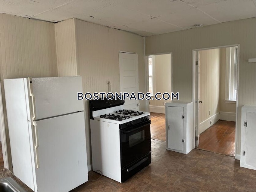 BOSTON - NORTH END - 2 Beds, 1 Bath - Image 2