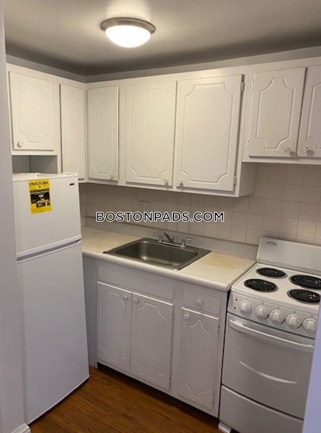 Boston - $2,200+ /mo