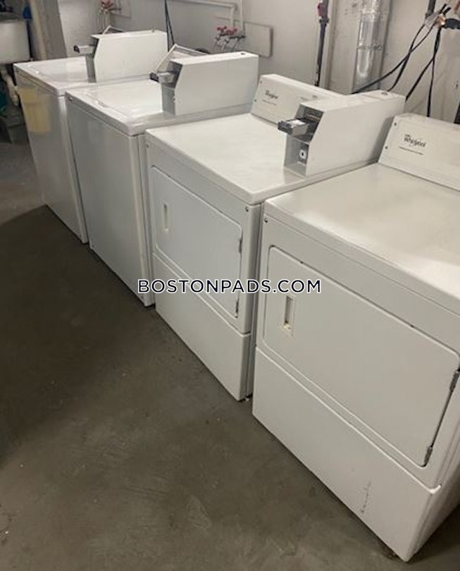 Boston - $2,200+ /mo