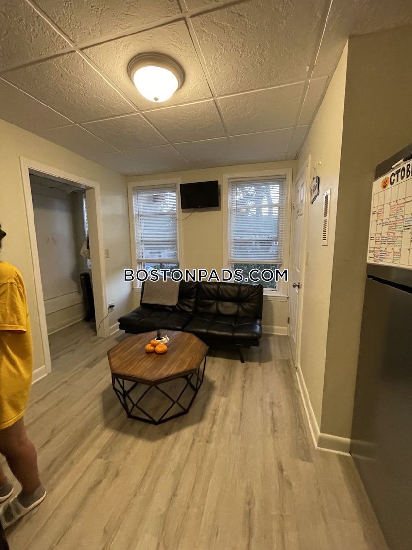 Medford - $4,340+ /month