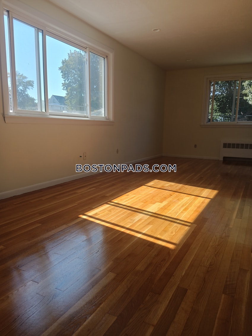 BOSTON - ROSLINDALE - 3 Beds, 1 Bath - Image 11