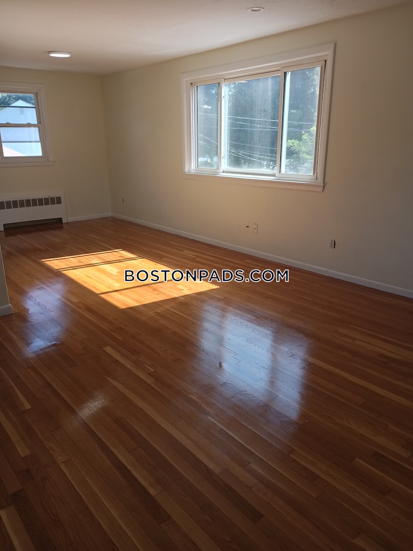 BOSTON - ROSLINDALE - 3 Beds, 1 Bath - Image 9