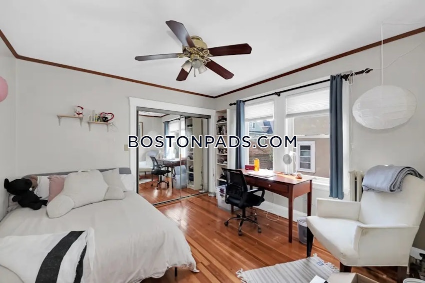 SOMERVILLE - TUFTS - 3 Beds, 1 Bath - Image 4