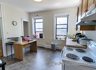 Brighton 2 Beds 1 Bath Boston - $2,600