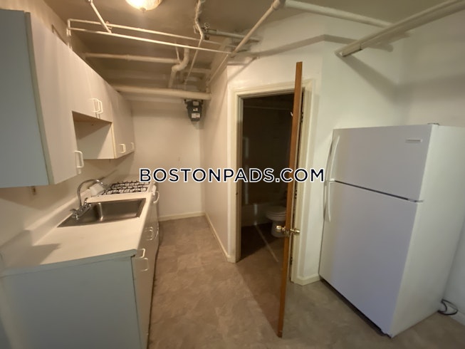 Boston - $3,400+ /mo