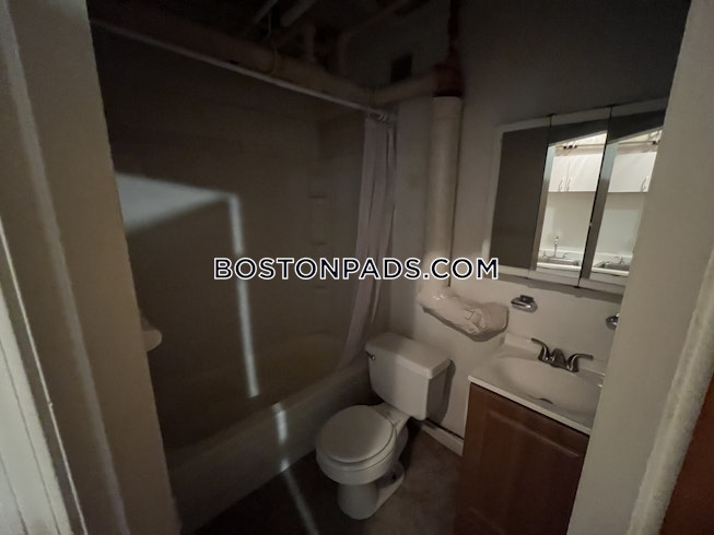 Boston - $3,400+ /mo