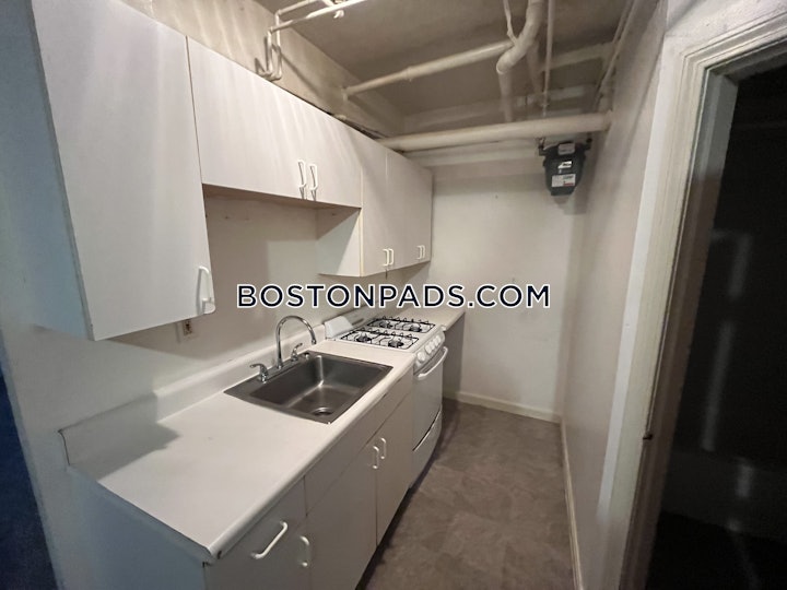 fenwaykenmore-3-beds-1-bath-boston-3400-4116401 