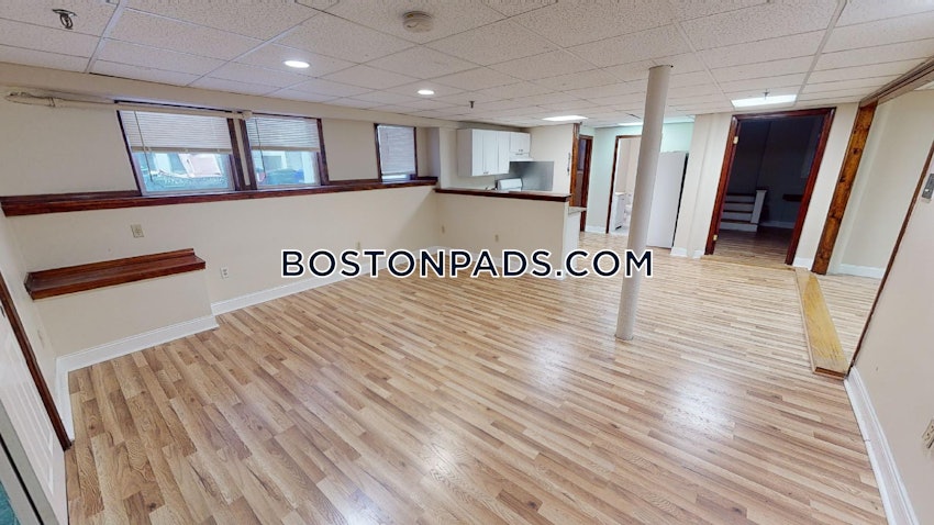 BOSTON - ALLSTON - 4 Beds, 2 Baths - Image 44