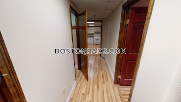 Boston - 4 Beds, 2 Baths