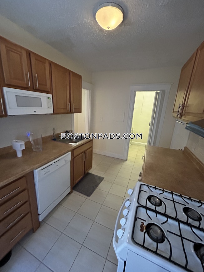 Boston - $2,100+ /mo