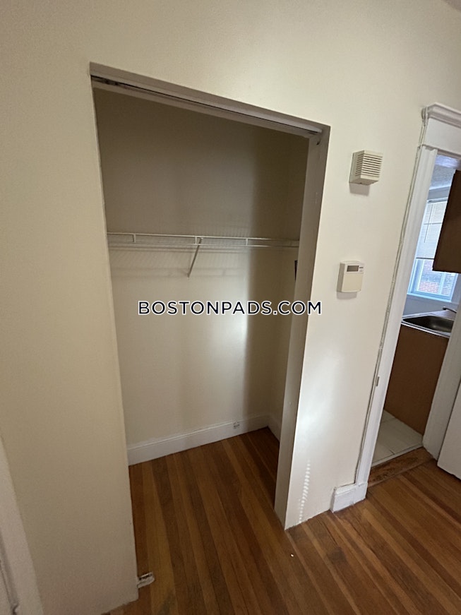 Boston - $2,100+ /mo
