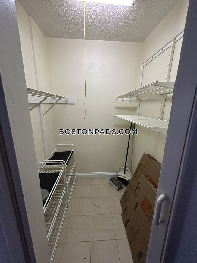 Boston - $2,100+ /mo