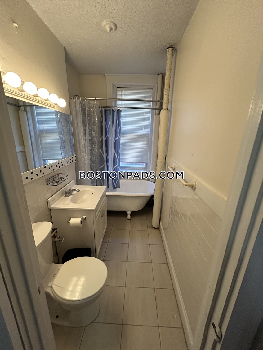 Boston - $2,100+ /month