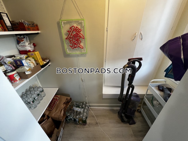 Medford - $4,340+ /mo