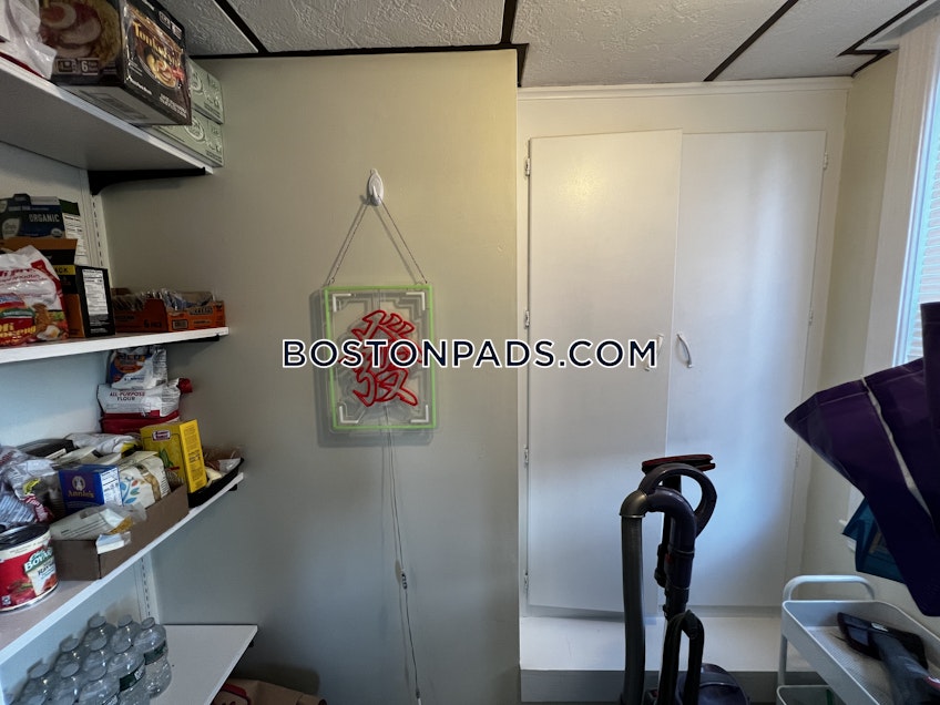 Medford - $4,340+ /month