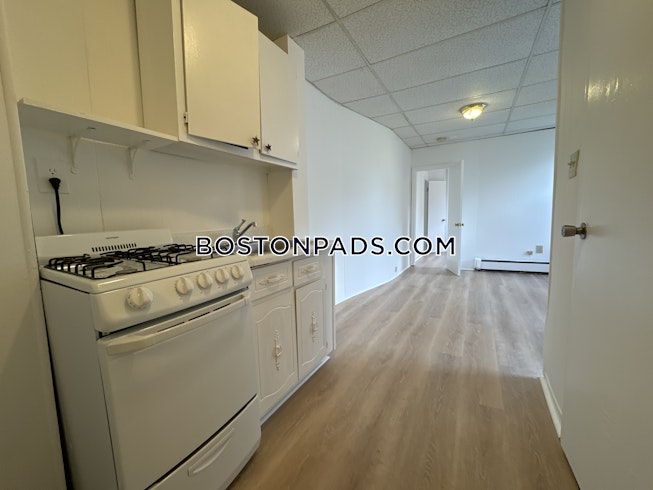 Boston - $2,450+ /mo