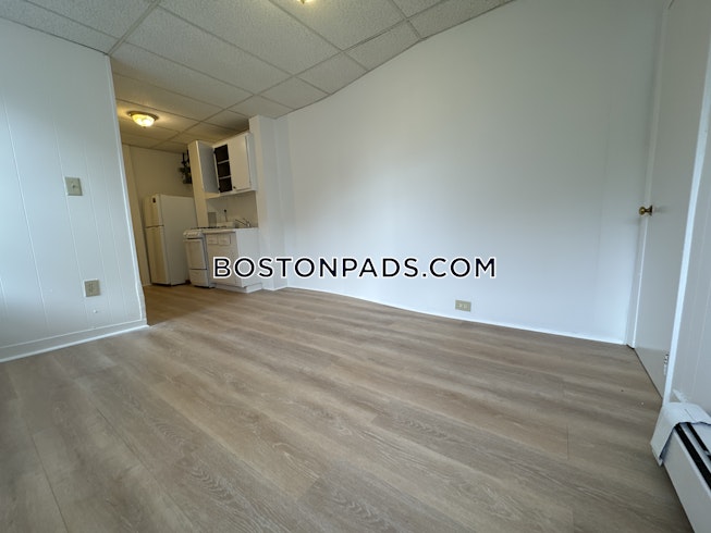 Boston - $2,450+ /mo