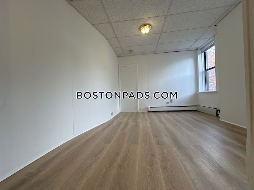 Boston - $2,450+ /month