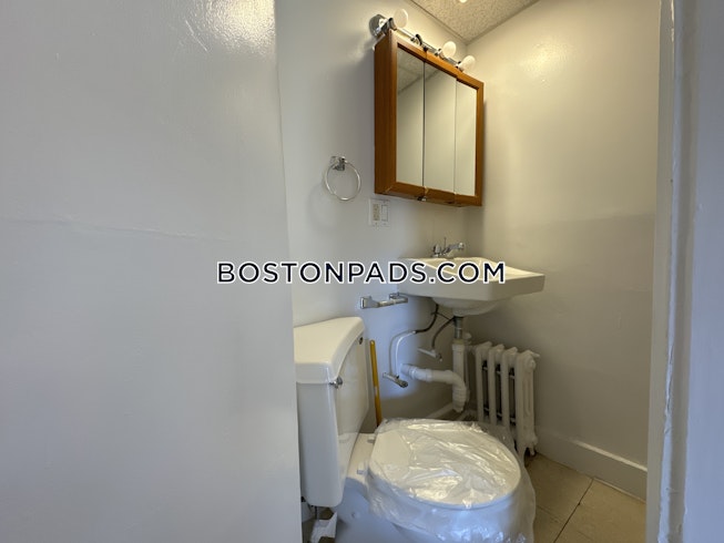 Boston - $2,200+ /mo