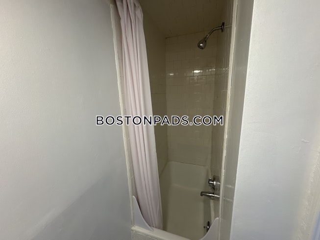 Boston - $2,200+ /mo