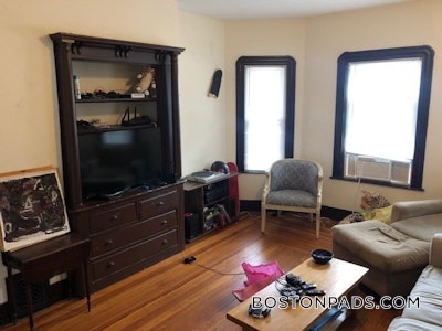 Somerville 4 Bed 1 Bath SOMERVILLE  Tufts - $4,800