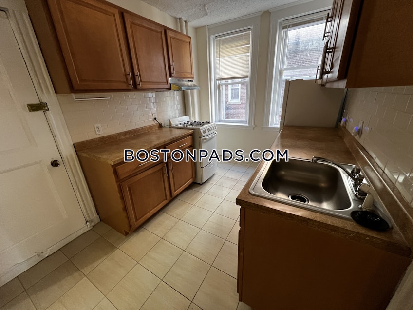 Boston - $2,100+ /month