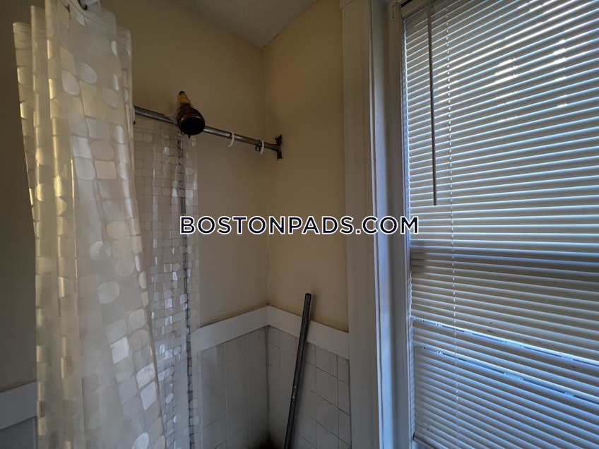 Boston - $2,100+ /month