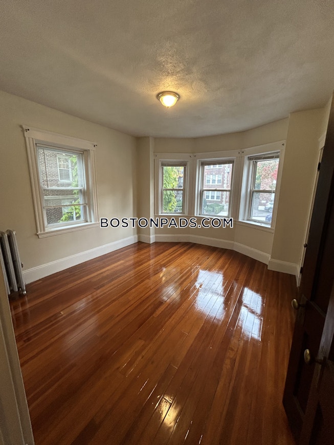 Somerville - $4,250+ /mo