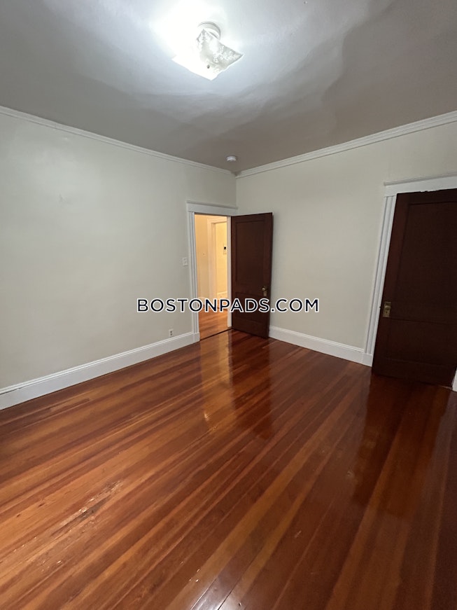 Somerville - $4,250+ /mo