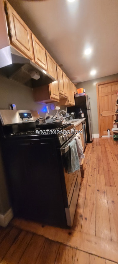 Mission Hill 5 Beds 2.5 Baths Boston - $8,500 No Fee
