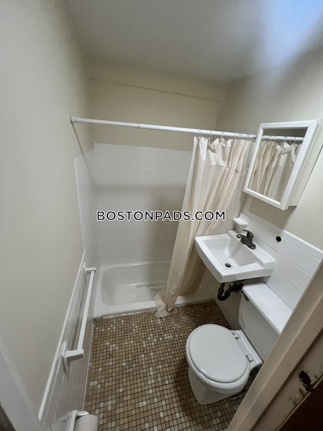 Boston - $1,550+ /mo