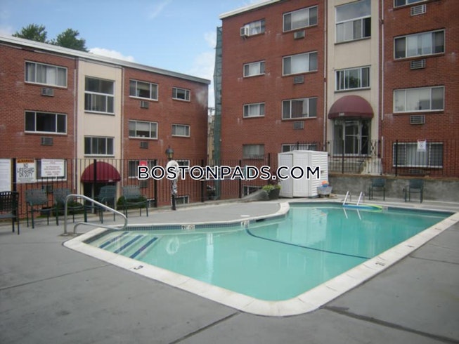 Boston - $2,720+ /mo