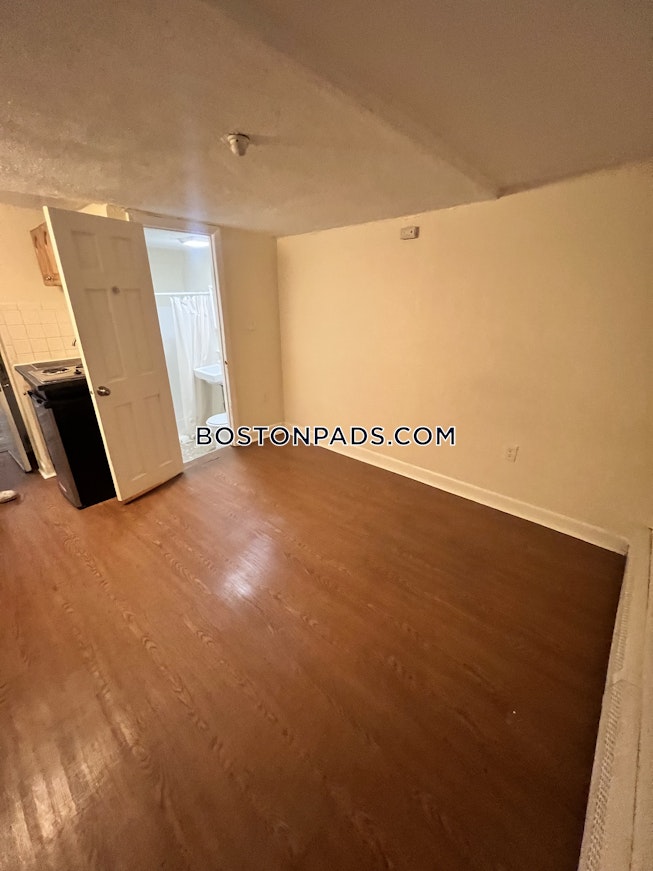 Boston - $1,550+ /mo