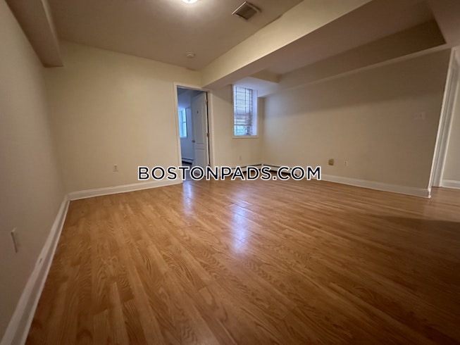 Boston - $3,850+ /mo