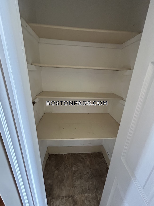 Boston - $2,600+ /mo