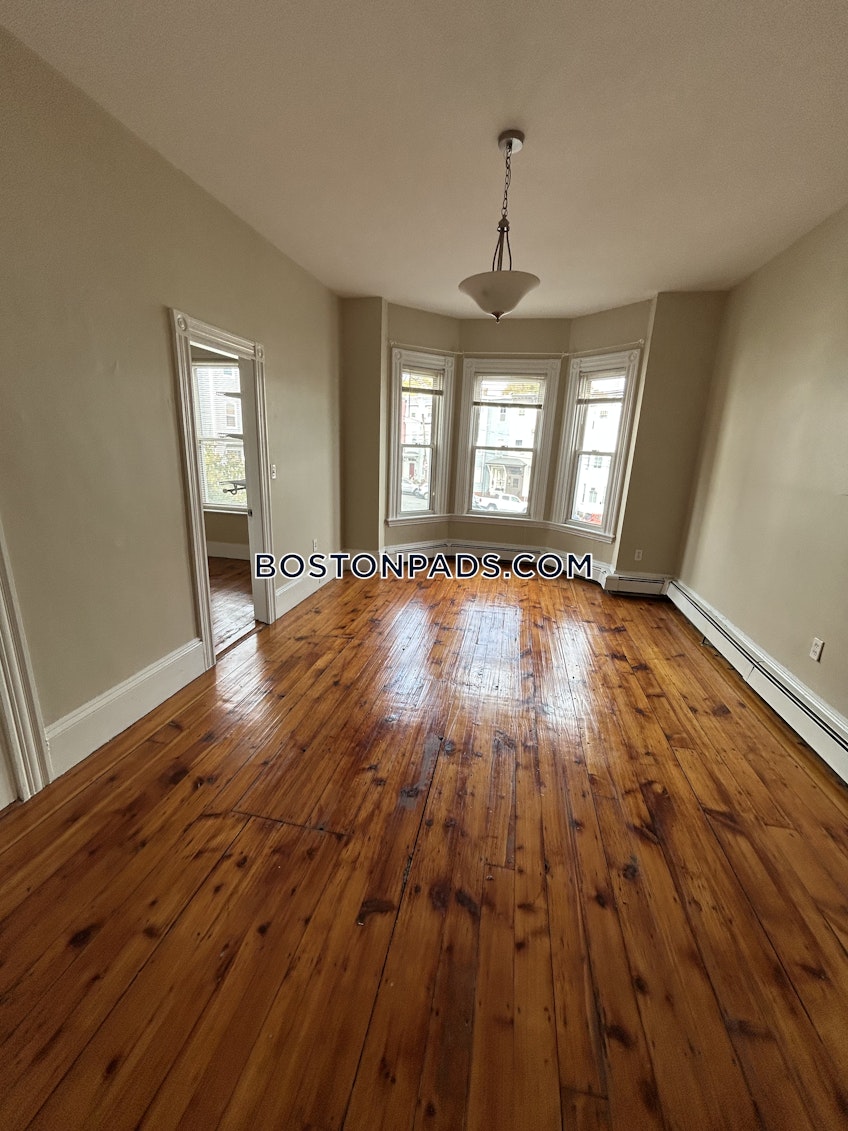 Boston - $2,600+ /month