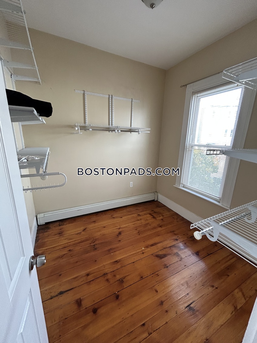 Boston - $2,600+ /month