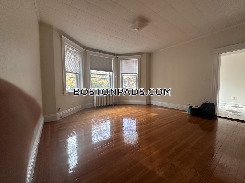 Brookline - $3,400+ /month