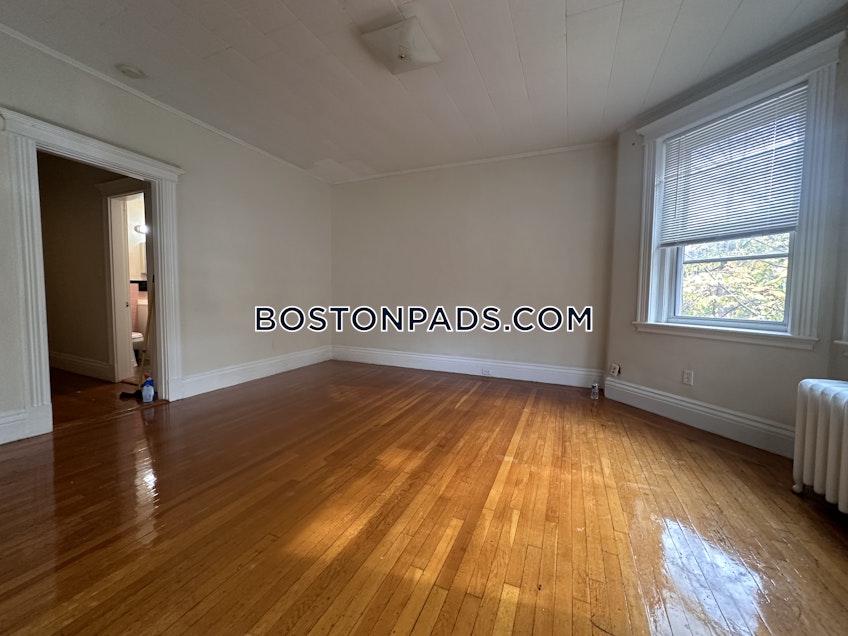 Brookline - $3,400+ /month