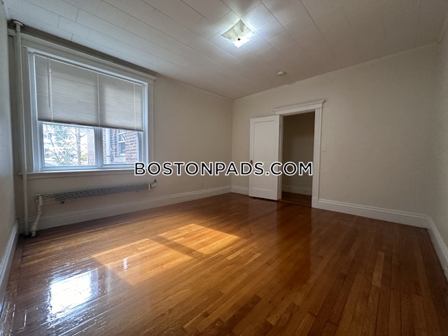 Brookline - $3,400+ /mo